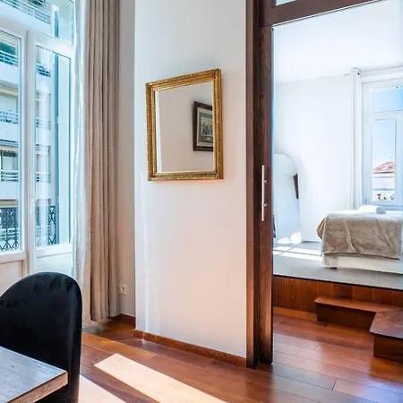 Stylish 1-bedroom Near Beaches & Croisette Apartment *