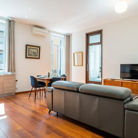 Stylish 1-bedroom Near Beaches & Croisette Cannes